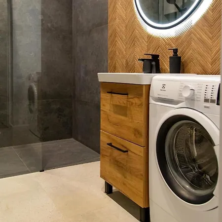 Dom Lesny Zakatek Od Luxflats * オストロボ