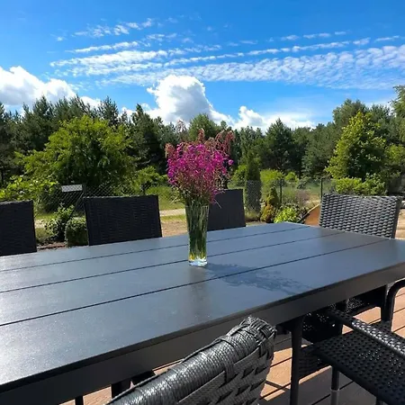 Dom Lesny Zakatek Od Luxflats オストロボ